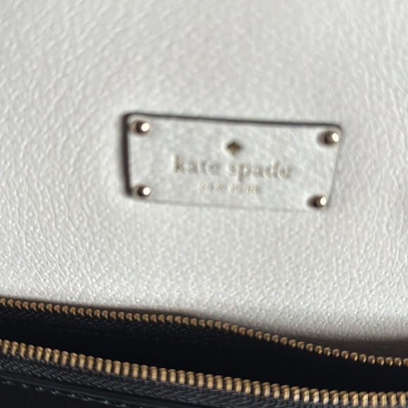 Bag - Picture 2 of 6